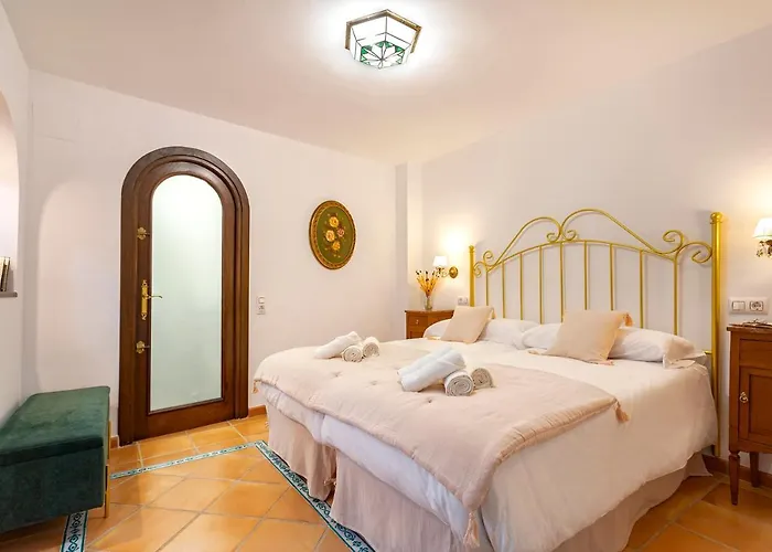 Morayma House Terrace With Views To Alhambra בית נופש
